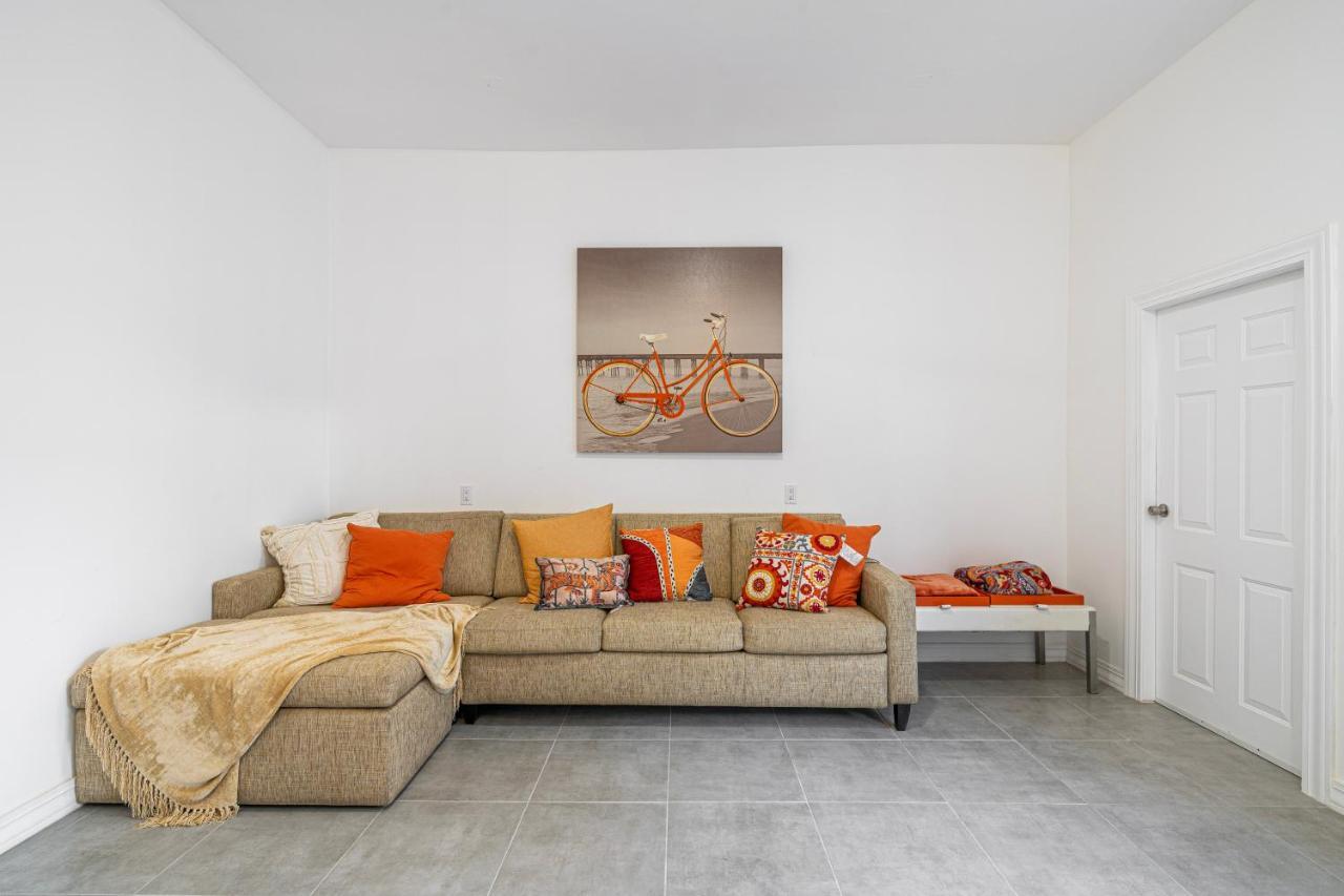 2 Br/ 1 Ba Home, Sleeps 10, 1 Min Walk To Rosarito Beach ภายนอก รูปภาพ