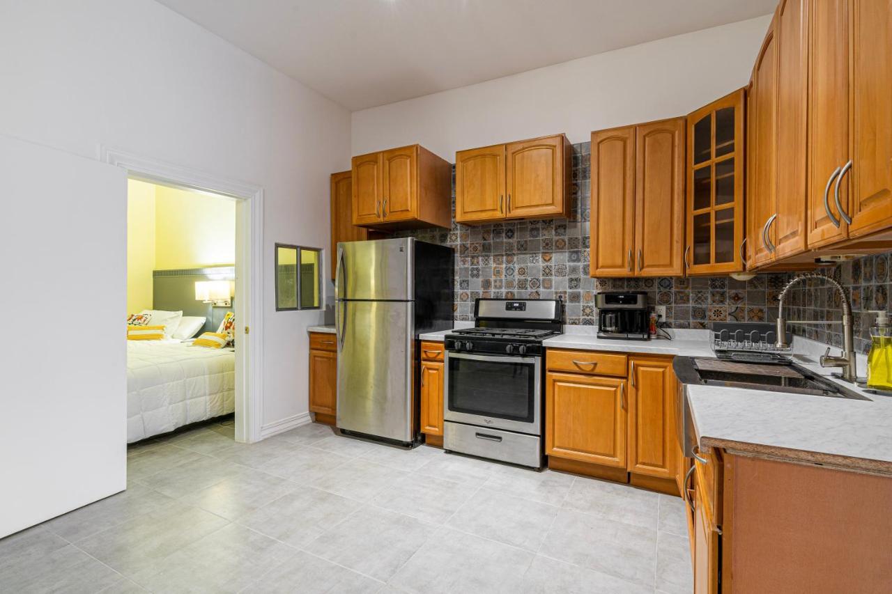2 Br/ 1 Ba Home, Sleeps 10, 1 Min Walk To Rosarito Beach ภายนอก รูปภาพ